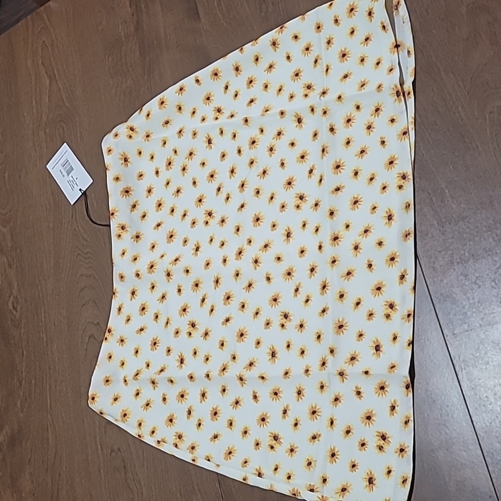 WEWOREWHAT Mini Slip‎ Skirt Ditsy Daisies ZR5 Ivory Multi Floral Size M Preppy